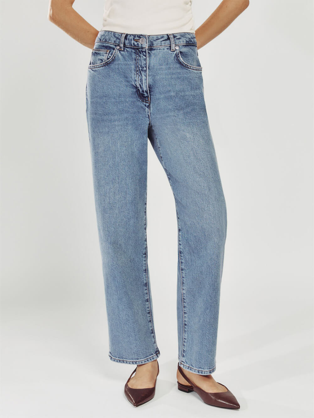 WOMENS JEANS
