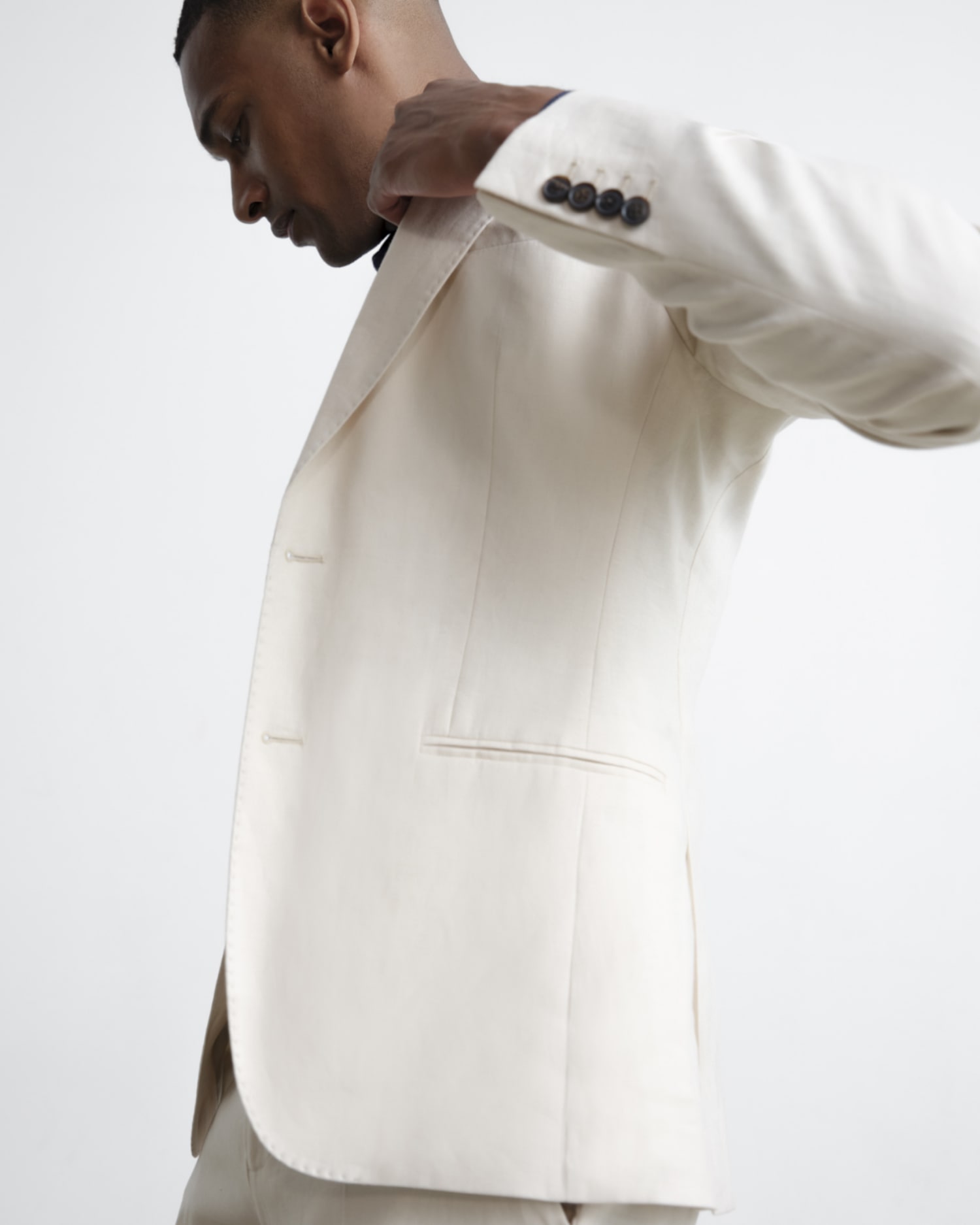 Suit Guide 4-min